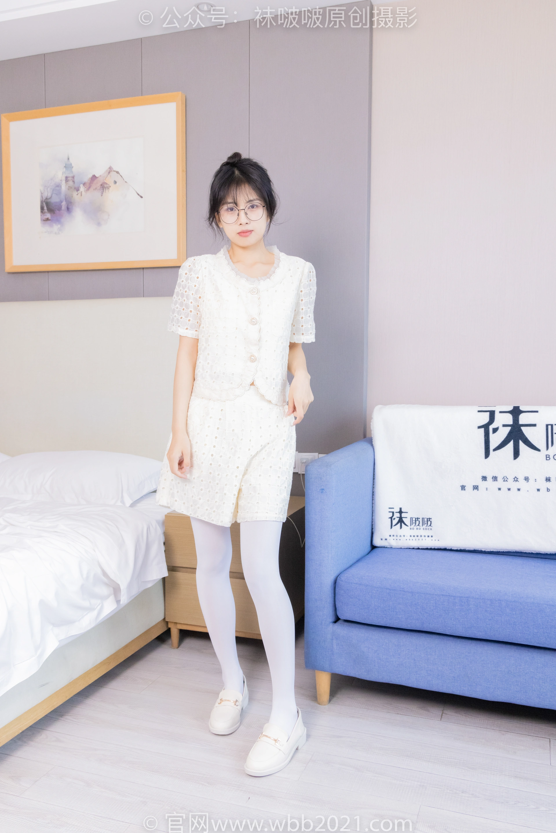 [BoBoSocks袜啵啵] NO.421 奶油-皮鞋、厚白丝、瑜伽动作时老头乐挠脚剧情（仅花絮版） 1